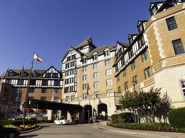 Historic Hotel, Hilton Amenities: Hotel Roanoke in Virginia