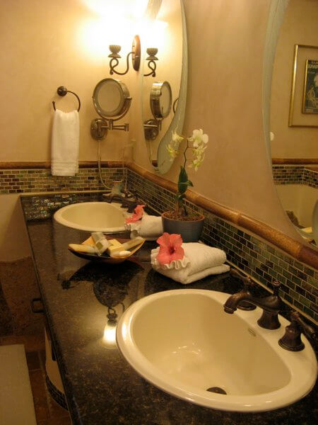 Junior suite bathroom, Inn at Mama's Fish House, Maui, Hawaii 