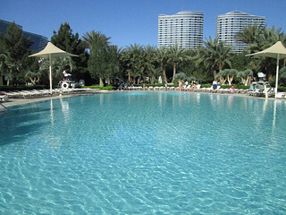 Aria Resort pool