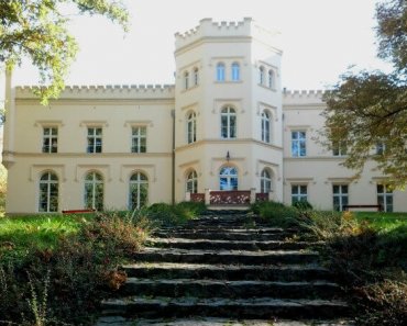 Wine and Wellness in Poland at the Mierzęcin Palace