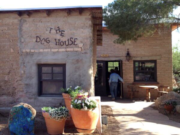 Tanque Verde Dog House IMG_1275