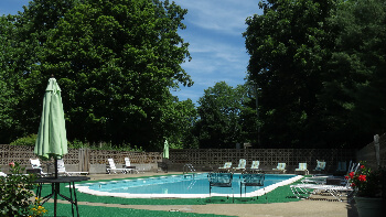  Bardstown Parkview Motel pool