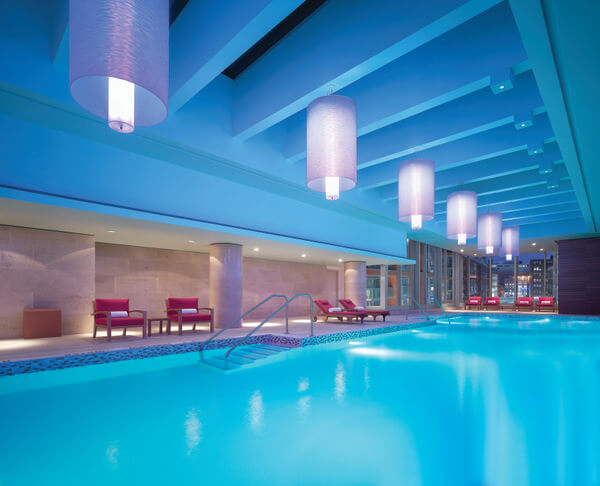 Shangri-La Hotel Toronto pool