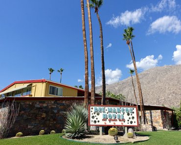 California Cool at the Del Marcos Hotel in Palm Springs