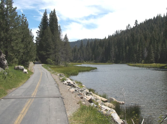 Biking along the Truckee River in Squaw Valley 