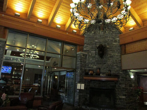 delta banff canadian lodge, lobby, banff hotel