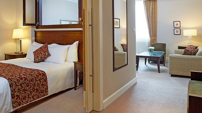 (Junior Suite: photo courtesy Corinthia Hotel Budapest)