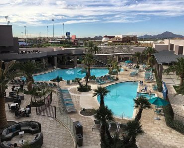 Play Ball at Sheraton Mesa Hotel at Wrigleyville West