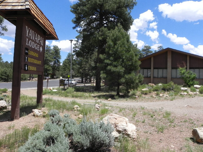 Yavapai Lodge outside