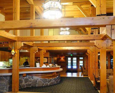 Old Faithful Snow Lodge: For All Seasons