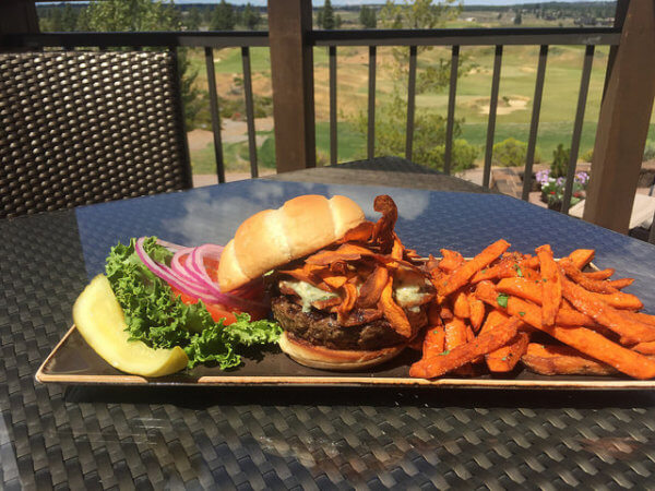 the row, tetherow bleu diamond burger, hamburger, tetherow, bend, oregon