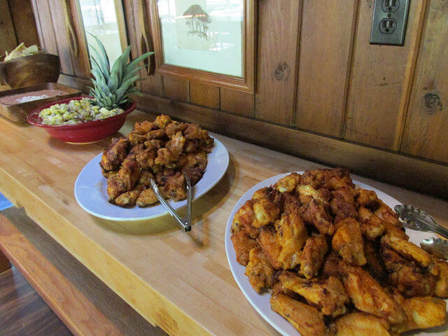 chicken wings, paradise lodge, rogue river, southern oregon