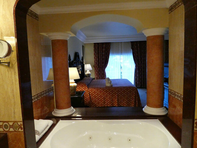 riu-palace-riviera-maya-suite