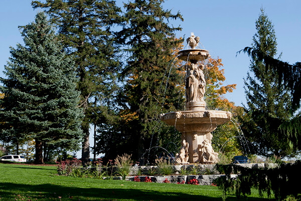 elm-hurst-inn-fountain