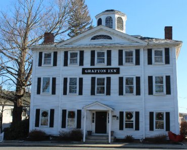 Grafton Inn, Grafton, MA: Historic and Community Minded