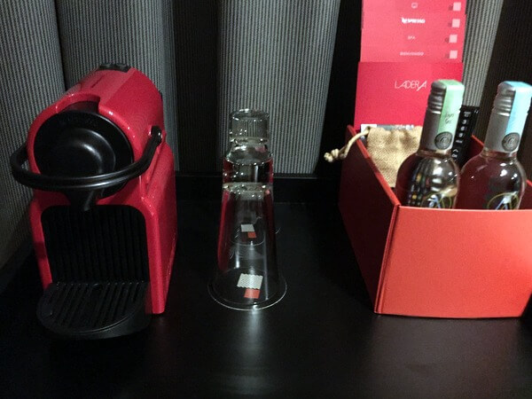 Coffeemaker and drinks, Ladera Hotel, Santiago, Chile