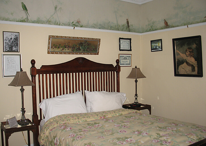 Tamarack Bedroom in Laurium Manor Inn (Photo by Susan McKee)