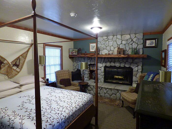 Bed and Breakfast room at Strawberry Creek Idyllwild