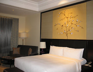 Guest room, Wyndham Grand Xi'an South, China (Photo by Susan McKee)