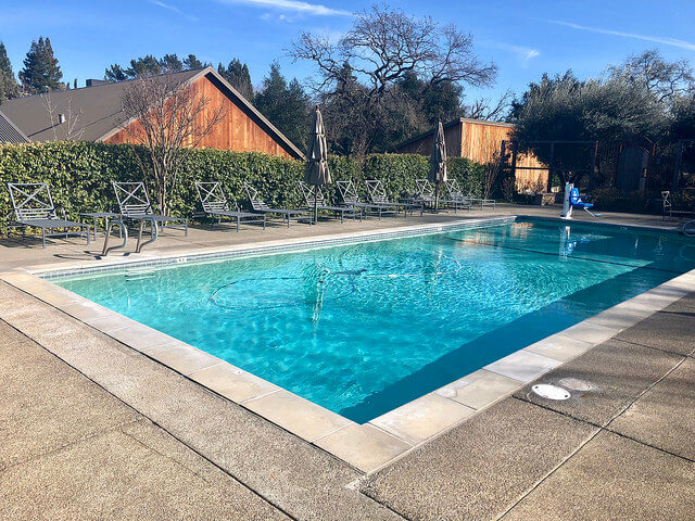 swimming pool, wine country inn, st. helena, napa valley, california