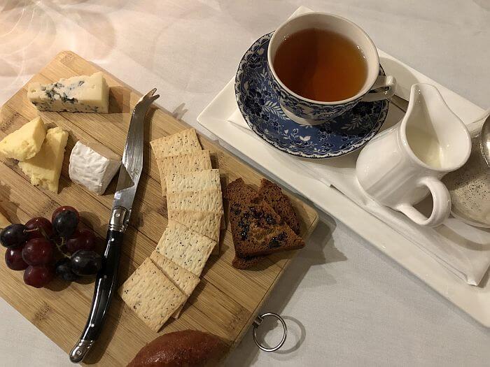 cheese plate at Eleonore’s Restaurant, at Chateau Yering Hotell