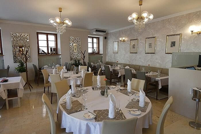 Prince de Ligne hotel restaurant