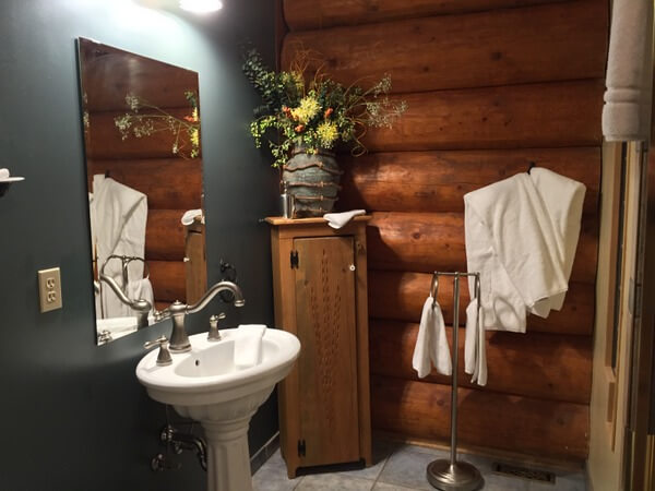 Bathroom, Inn on the Lake, Whitehorse, Yukon, Canada