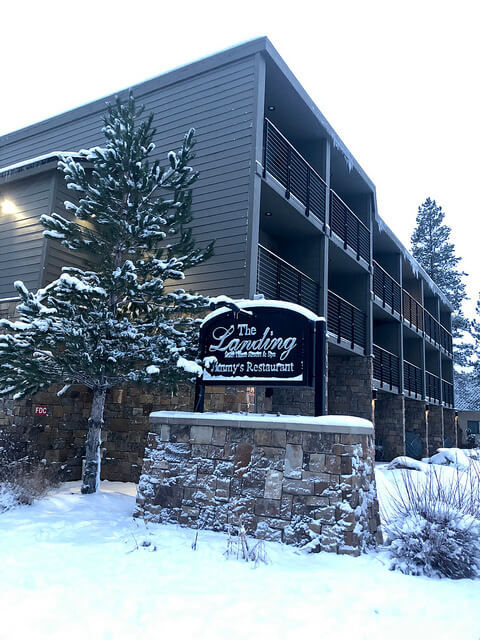 the landing resort & spa, south lake tahoe boutique hotel in winter, snow at the landing resort in south lake tahoe, california boutique hotel