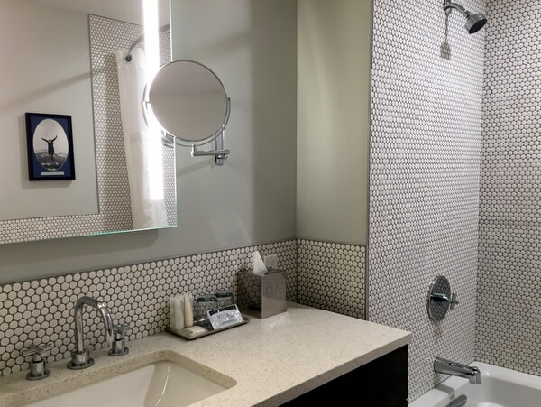 Guest bath, Mount Royal Hotel, Banff, Alberta, Canada