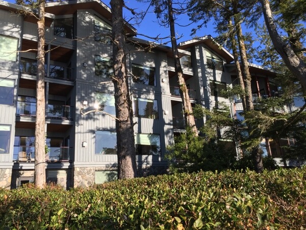 Beach building exterior, Wickaninnish Inn, Tofino BC Canada