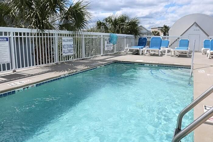 pool at Seaside Inn, Isle of Palms, SC