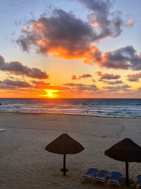 grand park royal cancun sunrise, sunrise over caribbean sea, quintana roo, mexico sunrise