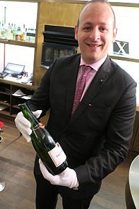 Sabrage Sommelier Kempinski Corvinus Budapest