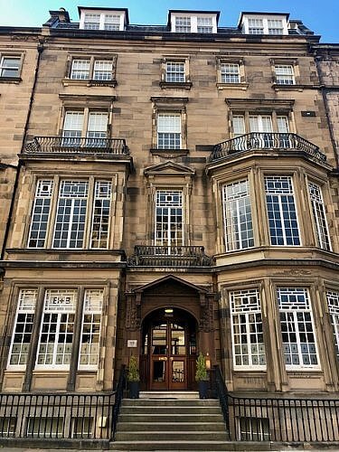 B+B Edinburgh Scotland Pet-friendly Hotel