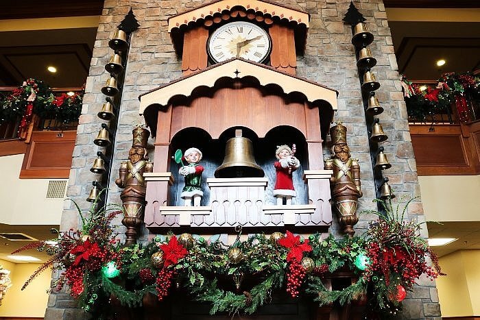 The Inn at Christmas Place, Grandfather Clock