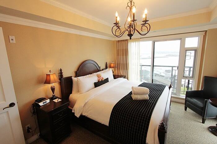 1 Bedroom Suite Room Oak Bay Beach Hotel