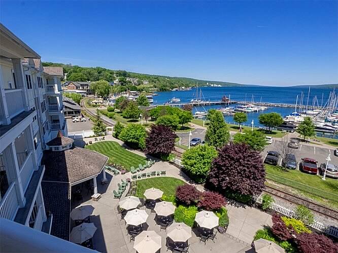 Patio, Watkins Glen Harbor Hotel, Watkins Glen, New York