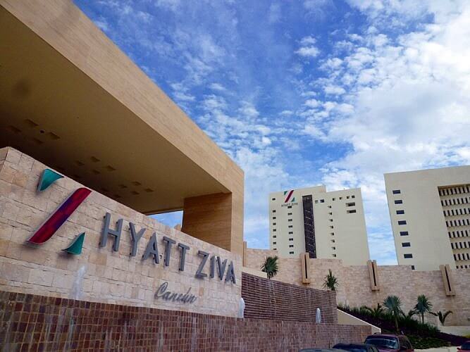 Hyatt Ziva Cancun Entrance