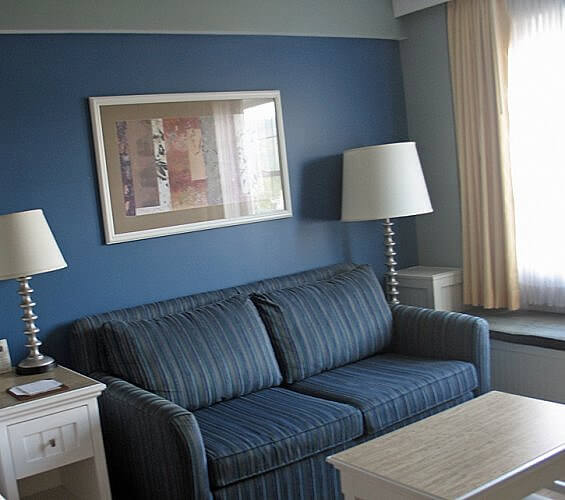 Guest room, Watkins Glen Harbor Hotel, Watkins Glen, New York (Photo by Susan McKee)