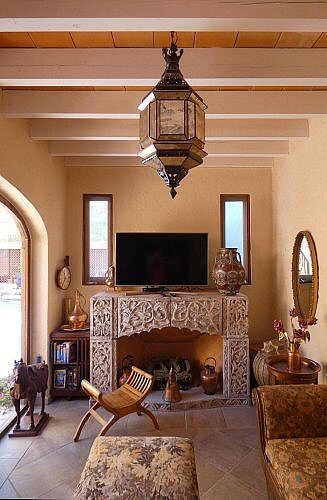 lounge area of Oasis Guesthouse in San MIguel de Allende, Mexico