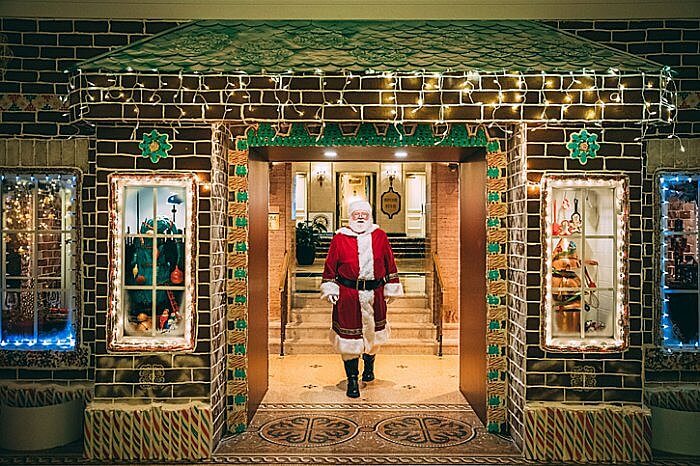 Gingerbread House, Fairmont Royal York, Toronto, Ontario, Canada