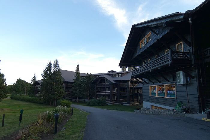 national park hotel - glacier lodge in Montana