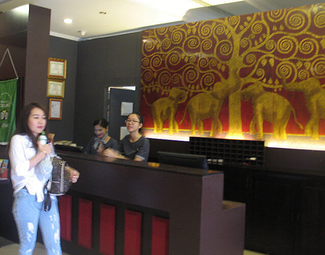 Lobby, Memoire d'Angkor, Siem Reap, Cambodia (Photo by Susan McKee)