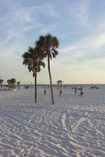 Tampa Bay beaches go on for miles