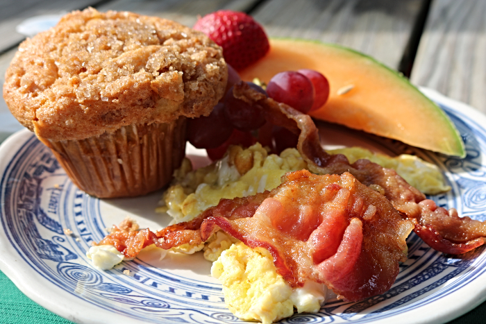 Breakfast at Rider's Inn