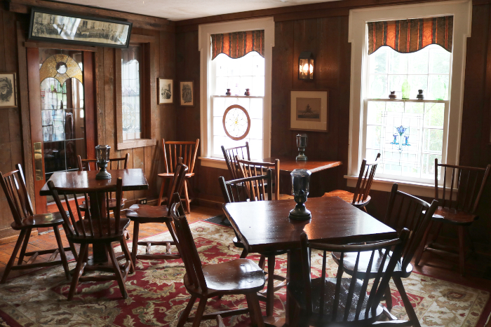 Dining room at Rider's Inn