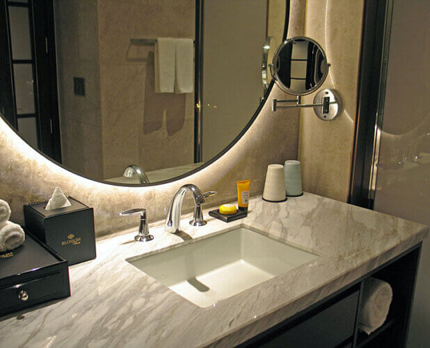 Bathroom, Blossom Hotel Houston (Photo by Susan McKee)