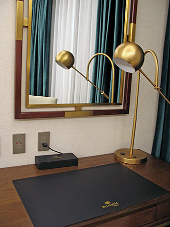 Desk, Blossom Hotel Houston Medical Center