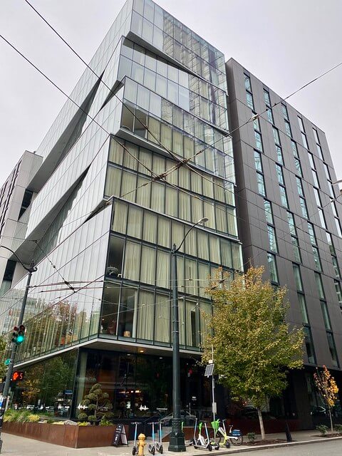 Thompson Seattle hotel with sleek glass design. Twelve story hotel near Pike Place.