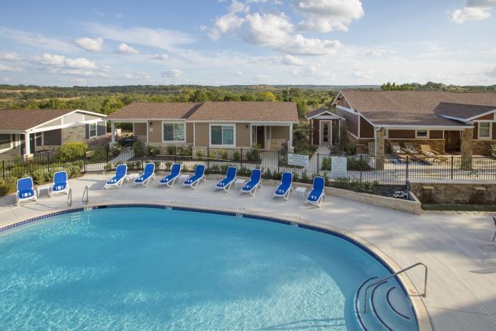 Swimming Pool at Carter Creek resort and spa